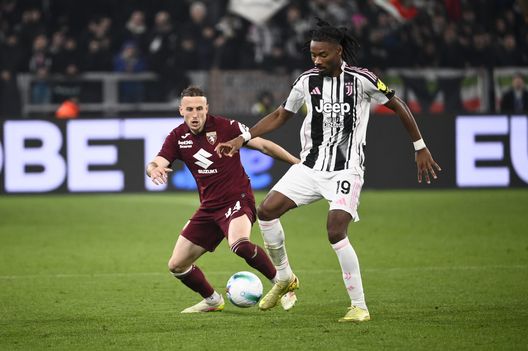 TURIN, ITALY - NOVEMBER 8: Ardian Ismajli of Torino FC in action during the Serie A match between Juventus FC and Torino FC at Juventus Stadium on November 8, 2025 in Turin, Italy. (Photo by Stefano Guidi - Torino FC/Torino FC 1906 via Getty Images)
