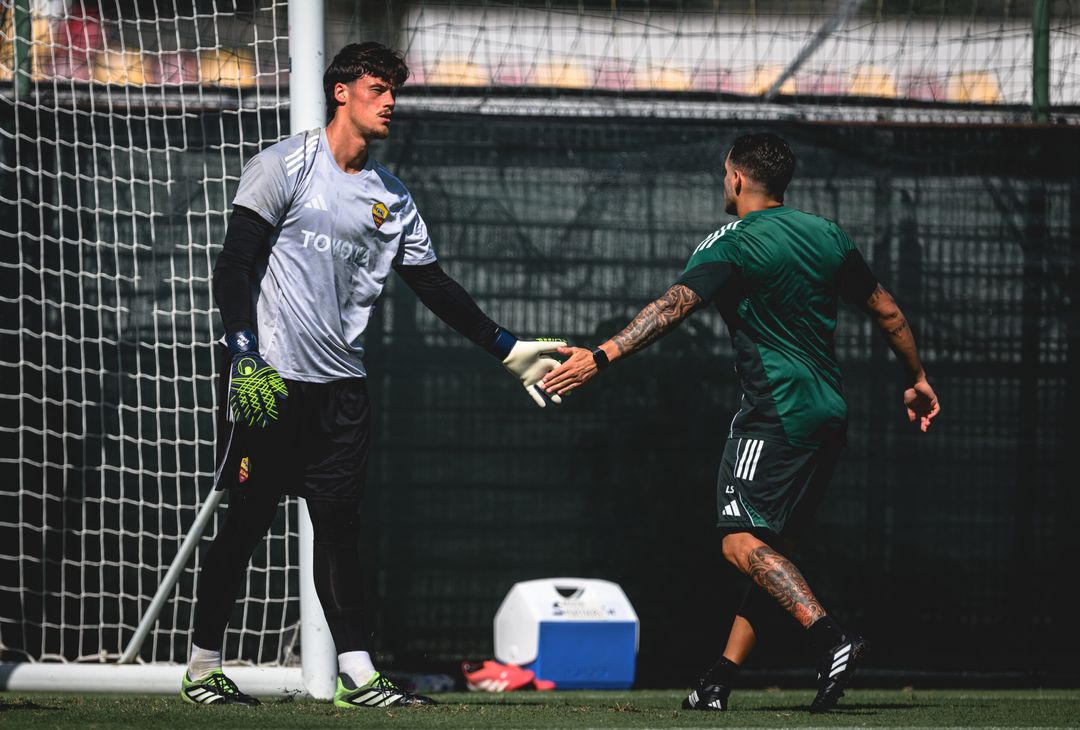 Trigoria, l’allenamento a due giorni dal derby: presenti Massara e Ranieri – FOTO GALLERY - immagine 18