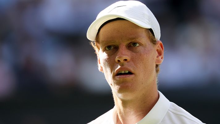 LONDON, ENGLAND - JULY 13: Jannik Sinner of Italy reacts against Carlos Alcaraz of Spain during the Gentleman's Singles Final on day fourteen of The Championships Wimbledon 2025 at All England Lawn Tennis and Croquet Club on July 13, 2025 in London, England. (Photo by Clive Brunskill/Getty Images)  Sinner tv
