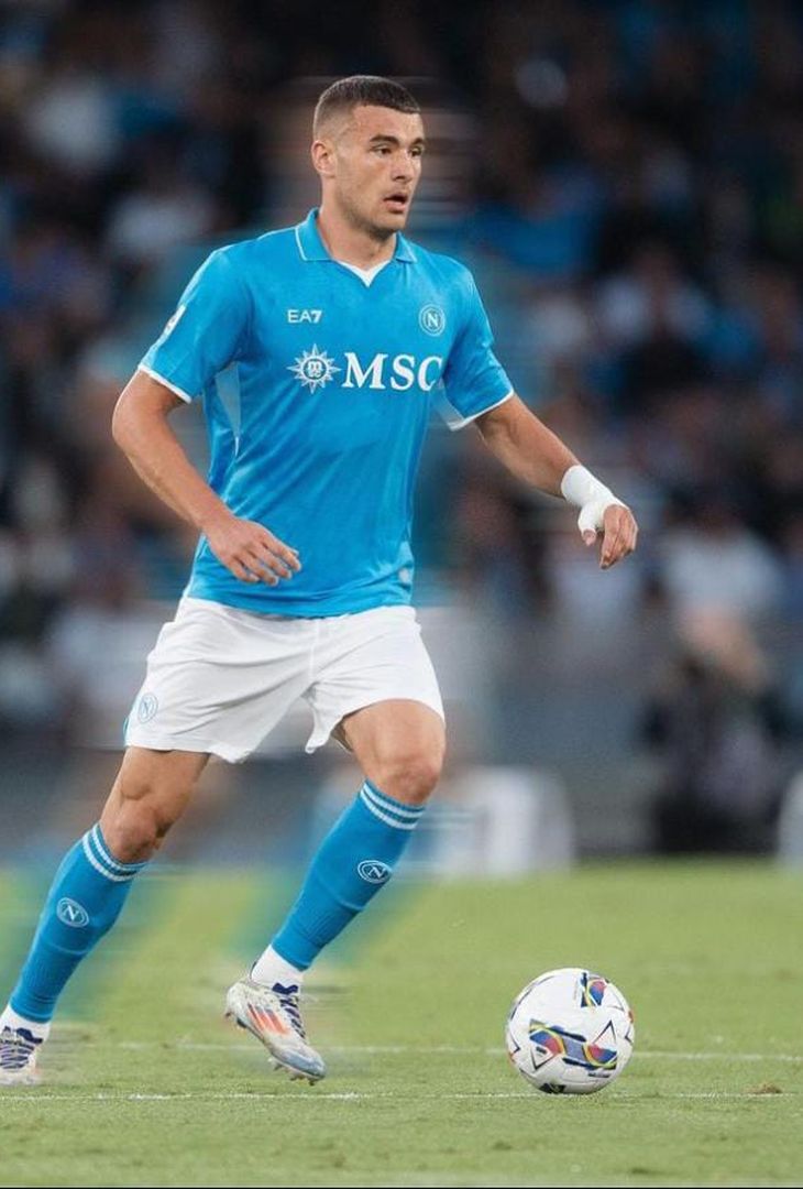 GALLERY Ritorna il campionato, il Napoli lancia un segnale: “Time to run!” - immagine 5