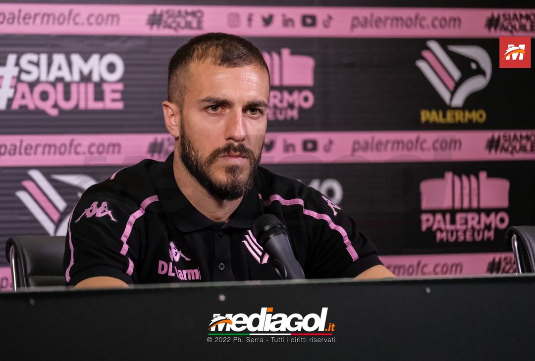 FOTO RITIRO PALERMO, la conferenza stampa di Nicola Valente (Gallery) - immagine 23