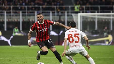 MILAN, ITALY - APRIL 05: Kyle Walker of AC Milan in action during the Serie A match between AC Milan and Fiorentina at Stadio Giuseppe Meazza on April 05, 2025 in Milan, Italy. (Photo by Giuseppe Cottini/AC Milan via Getty Images)