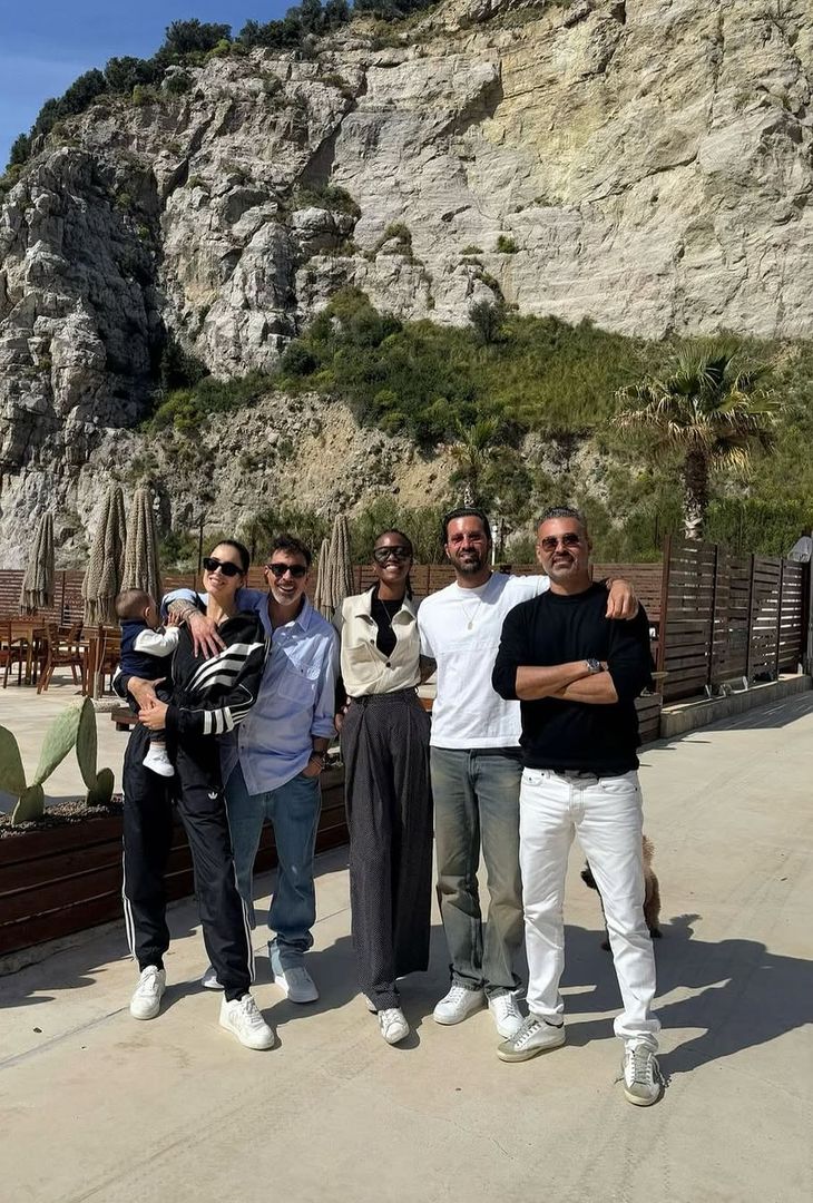 GALLERY Il Pocho Lavezzi continua il suo tour in Costiera: ecco dove è stato - immagine 3