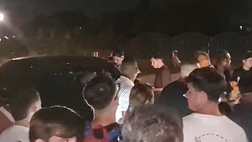 Caprile lascia Castel Volturno: il portiere si ferma con i tifosi azzurri