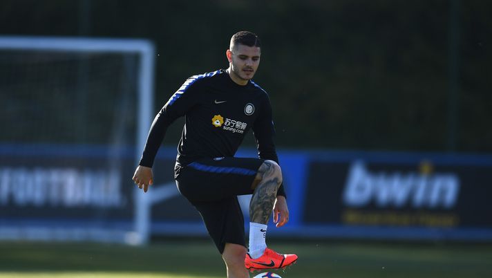 COMO, ITALY - MARCH 28:  Mauro Icardi of FC Internazionale in action during a training session at the club's training ground Suning Training Center in memory of Angelo Moratti at Appiano Gentile on March 28, 2019 in Como, Italy.  (Photo by Claudio Villa - Inter/Inter via Getty Images)  icardi