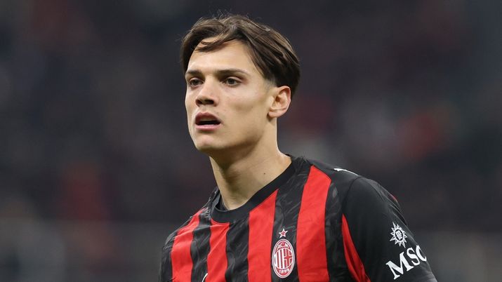 Mani Ricci nel derby Milan-Inter, l'AIA promuove Doveri e Abisso: non c'è il rigore