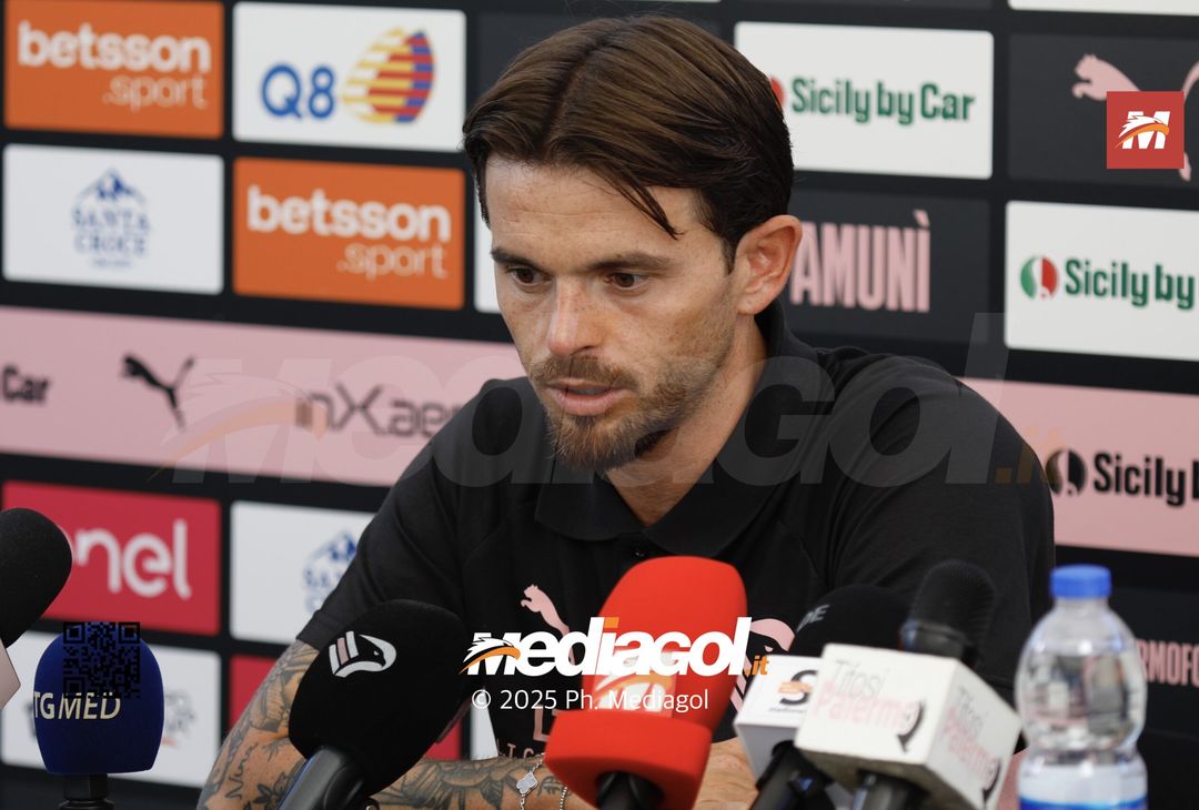 FOTO, capitan Brunori in conferenza stampa al ritiro del Palermo - immagine 8