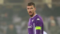 FLASH – Dzeko lascia subito la Fiorentina: scelto il nuovo club, c’è l’accordo