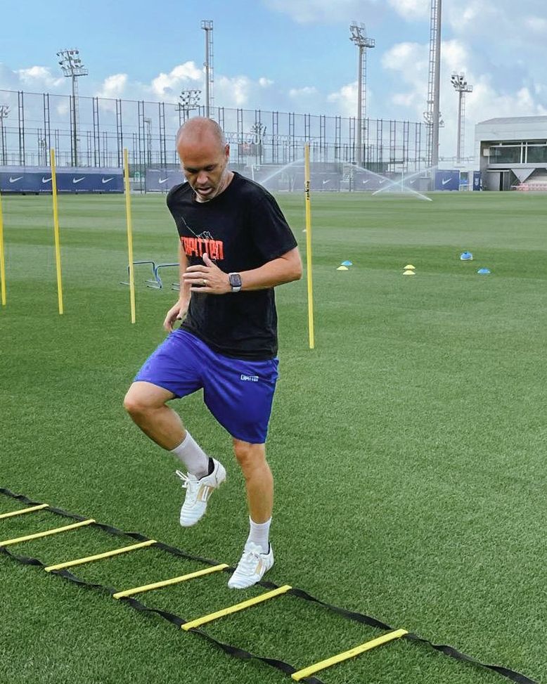 Barcellona, è tornato Iniesta: per ora si allena alla Ciudad Deportiva blaugrana- immagine 3