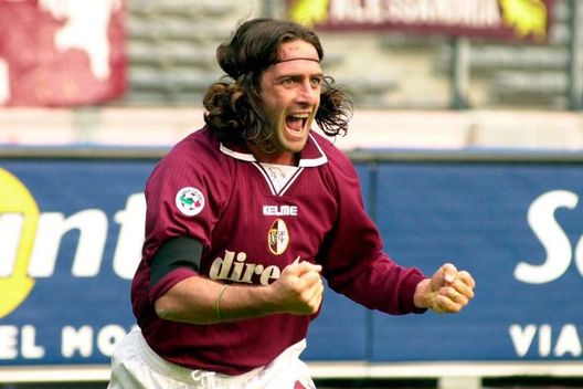 Stefan Schwoch, miglior marcatore della Serie B insieme a Massimo Coda Ben 135 volte Coda: infranta la maledizione di Schwoch in serie B, è leggenda- immagine 3