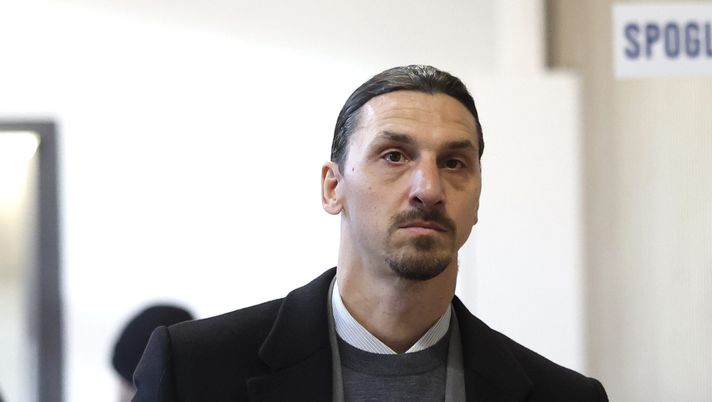 COMO, ITALY - JANUARY 14: AC Milan Senior Advisor to Ownership Zlatan Ibrahimovic arirves at the stadium before the Serie A match between Como and AC Milan at Stadio G. Sinigaglia on January 14, 2025 in Como, Italy. (Photo by Claudio Villa/AC Milan via Getty Images)  ibrahimovic-milan-dichiarazioni-live-news-ultima-ora-risultato-diretta