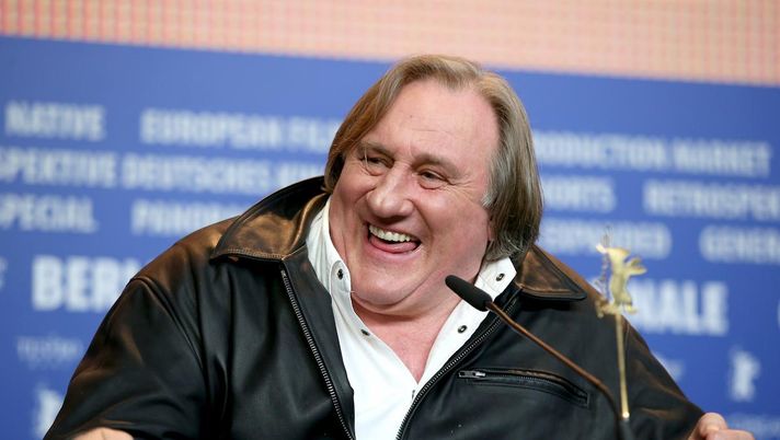 Processo a Gerard Depardieu rinviato a marzo, grandi proteste fuori dal tribunale - immagine 1