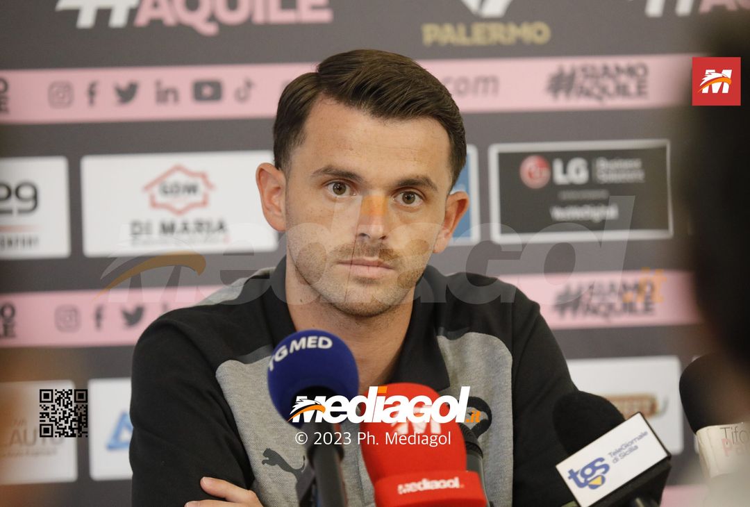 FOTO Matteo Brunori attaccante del Palermo in conferenza - immagine 21