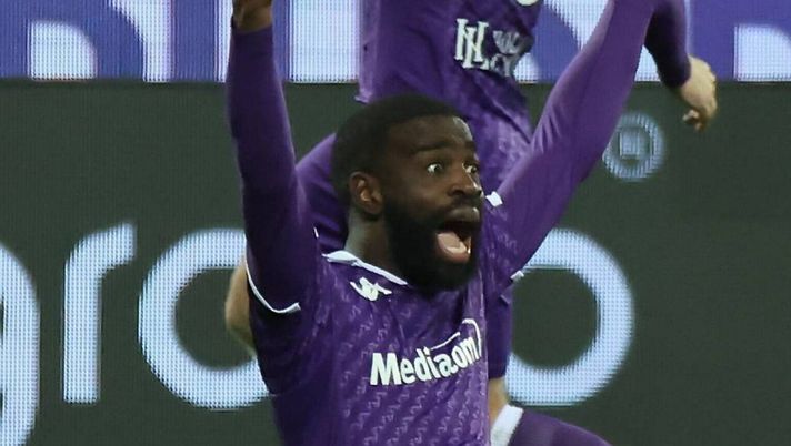 Ikoné esce tra i fischi dopo un’ora: la reazione di Italiano - immagine 1