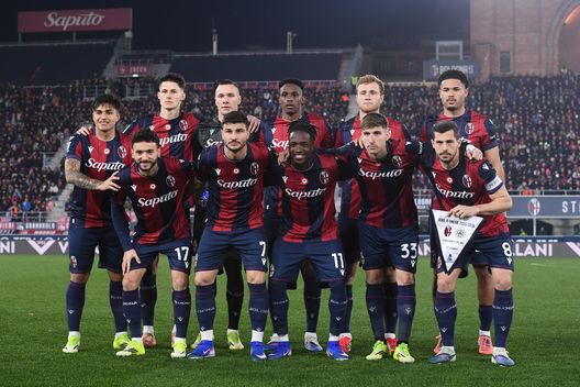 BOLOGNA, ITALY - FEBRUARY 23: Players of Bologna line up during the Serie A match between Bologna FC 1909 and Udinese Calcio at Renato Dall'Ara Stadium on February 23, 2026 in Bologna, Italy. (Photo by Alessandro Sabattini/Getty Images)