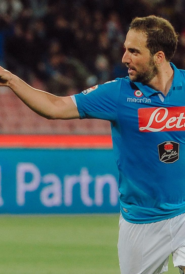 GALLERY Napoli-Milan, quante emozioni: gli scatti più belli delle sfide passate - immagine 11