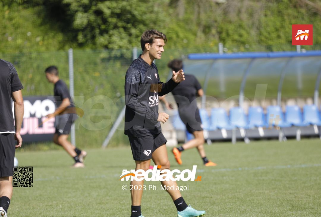 FOTO Ritiro Palermo, day 5 a Ronzone: sorrisi e tattica, presente Bigon (Gallery) - immagine 36