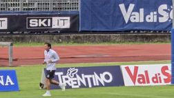 Conte come i calciatori! Anche il mister si allena sul campo di Dimaro