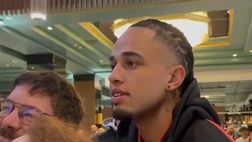 VIDEO – Derby Milan-Inter, i rossoneri in ritiro. Foto con i tifosi | PM NEWS