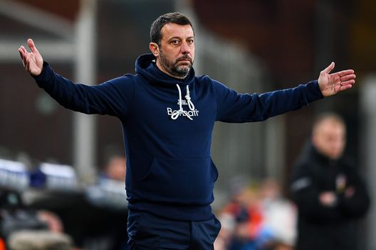 Roberto D'Aversa, allenatore della Sampdoria, reagisce durante la partita di Serie A tra UC Sampdoria e SS Lazio. (Foto di Getty Images) ESCLUSIVA – Arturo Di Napoli: “Boškov maestro di vita, per lo scudetto occhio alla Champions”- immagine 6