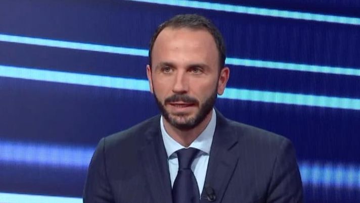 Pazzini: “Leao? Se arriva una mail il Milan manco finisce di leggerla che lo cede” - immagine 1