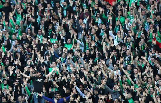 Saint Etienne-Lione, follia da derby: guardalinee colpito da un proiettile- immagine 2