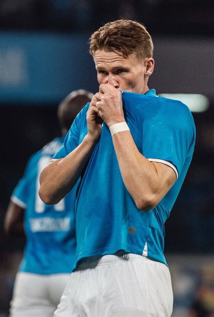 L’amore si presenta in diversi modi: quanti cuori e baci per gli azzurri – LA GALLERY - immagine 7