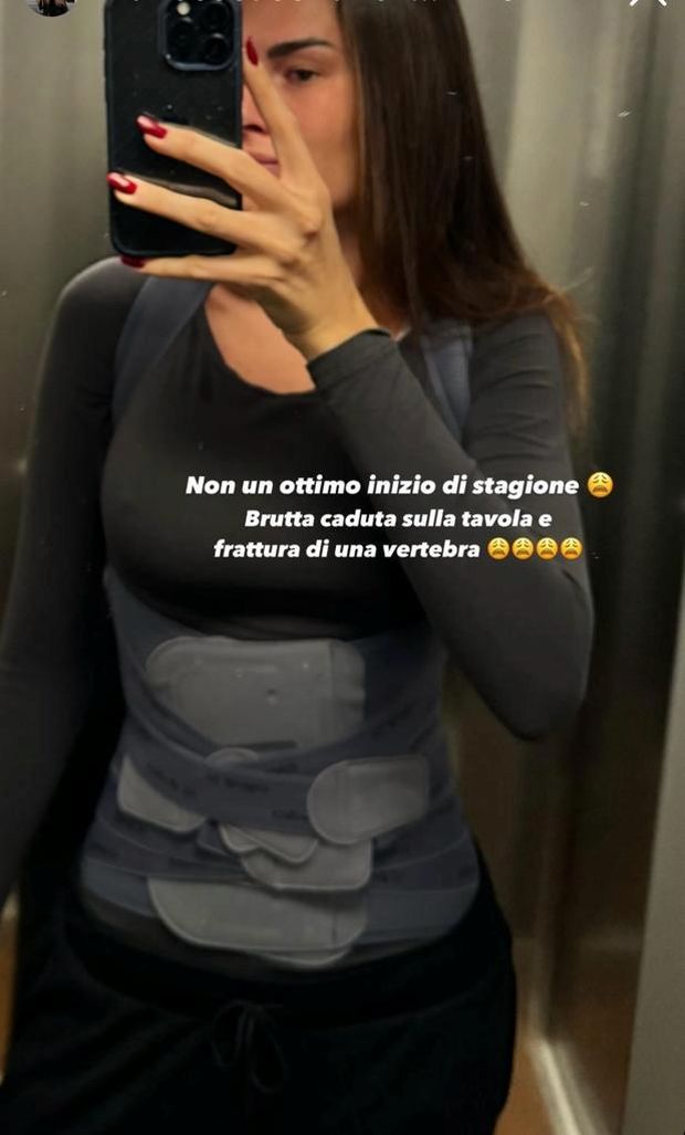 Brutto inconveniente per la compagna di Valentino Rossi: “Non un ottimo inizio, caduta sulla…”- immagine 2