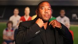 Liverpool, la leggenda John Barnes dichiara bancarotta: ha debiti di 1,5 milioni di euro