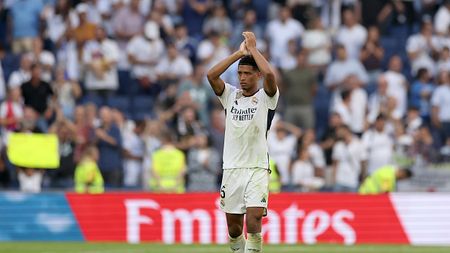 MADRID, SPAIN - OCTOBER 07: Jude Bellingham of Real Madrid acknowledges the fans following the team's victory during the LaLiga EA Sports match between Real Madrid CF and CA Osasuna at Estadio Santiago Bernabeu on October 07, 2023 in Madrid, Spain. (Photo by Florencia Tan Jun/Getty Images) Bellingham