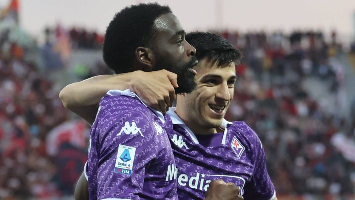 GERMOGLI PH: 15 APRILE 2024
FIRENZE CAMPIONATO SERIE A FIORENTINA VS GENOA NELLA FOTO GOL ESULTANZA IKONE' Ikonè complica i piani della Fiorentina: dubbi sulle destinazioni qatariote - immagine 1
