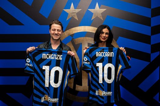Inter, tifoso d’eccezione in tribuna per il derby: presente Ryan Atwood di O.C- immagine 2