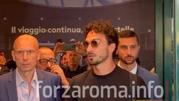 Roma: Hummels è atterrato a Fiumicino! Cori e applausi per il tedesco