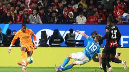 Calvarese, punizione a favore del Milan: ma rosso per Maignan…