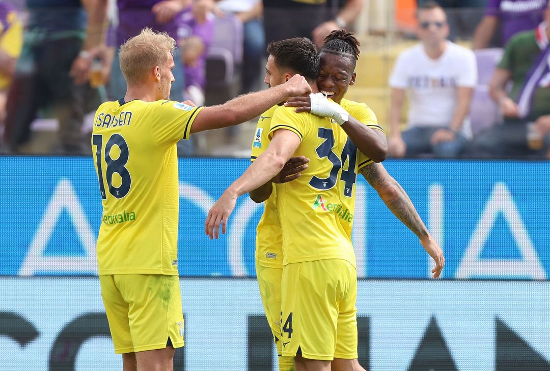 Isaksen, Gila e Noslin