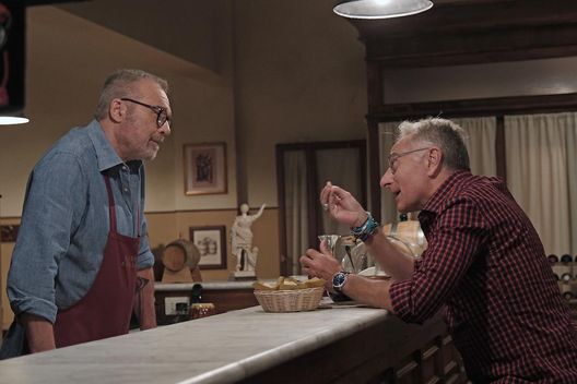 Bonolis tra le guest star della serie (US Mediaset) Tv, al via il 13 aprile ‘I Cesaroni – Il ritorno’: puntate, trama, personaggi e due guest star- immagine 3