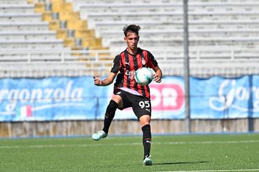 christian-vechiu-rosa-milan-primavera-squadra-2025-2026
