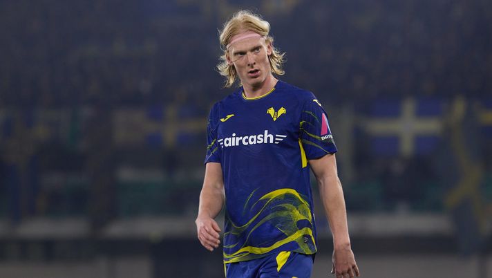 “Ha giocato parecchio, è stanco”: il Verona recupera Edmundsson dalle Far Oer - immagine 1