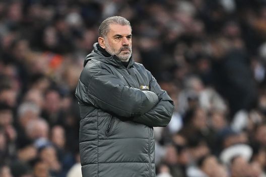 Ange Postecoglou, 59 anni, allenatore del Tottenham. (Foto di Shaun Botterill/Getty Images) Postecoglou