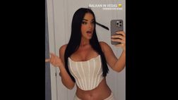 VIDEO / Ivana Knoll porta un po’ di “Balcani a Las Vegas”