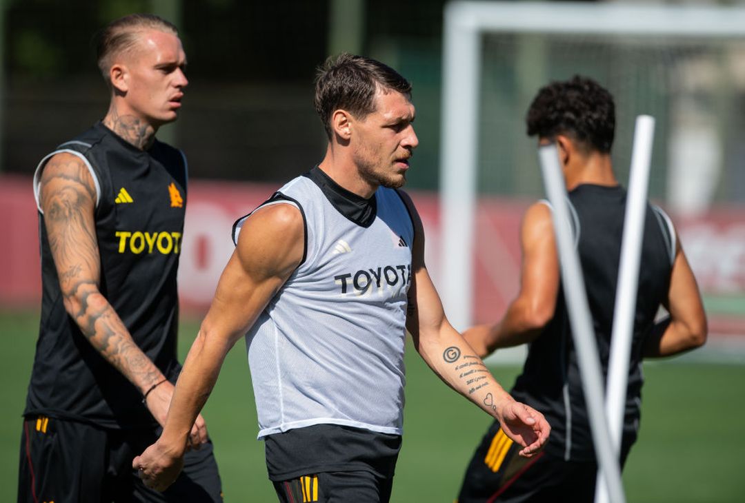 Roma, riprendono gli allenamenti a Trigoria: in gruppo Azmoun – FOTO GALLERY - immagine 29