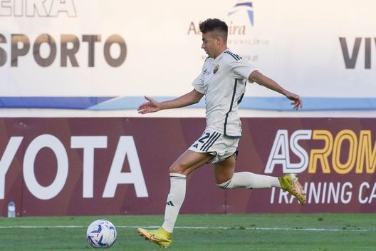ALBUFEIRA, PORTUGAL - JULY 26: AS Roma player Stephan El Shaarawy during the pre-season friendly match between AS Roma and SC Braga at Estadio Municipal de Albufeira on July 26, 2023 in Albufeira, Portugal. (Photo by Luciano Rossi/AS Roma via Getty Images) Roma, sfuma la vittoria nel finale: col Braga termina 1-1. Bruma risponde a El Shaarawy- immagine 2