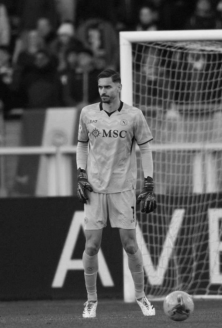 GALLERY Solidità, la caratteristica del Napoli di Conte: i suggestivi scatti - immagine 10