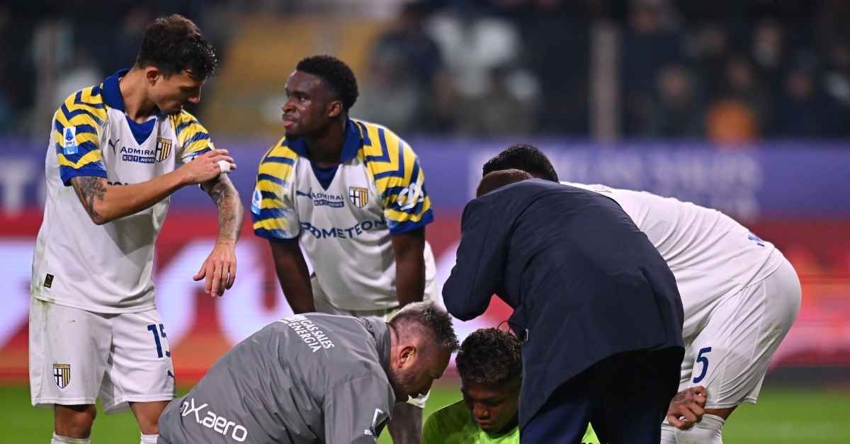 parma milan infortunio suzuki frattura alla mano dopo il contatto con saelemaekers stop di tre mesi da Pianetamilan.it parma milan infortunio suzuki frattura alla mano dopo il contatto con saelemaekers stop di tre mesi