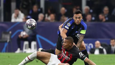 MILAN, ITALY - MAY 16: Malick Thiaw of AC Milan battles for possession with Lautaro Martinez of FC Internazionale during the UEFA Champions League semi-final second leg match between FC Internazionale and AC Milan at Stadio Giuseppe Meazza on May 16, 2023 in Milan, Italy. (Photo by Marco Luzzani/Getty Images)