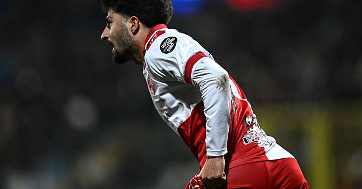 https://images2-gazzanet.gazzettaobjects.it/K5A8Nk45WvzDOr3Ghib8b0OJ5yk=/1200x627/smart/www.calcionapoli1926.it/assets/uploads/202505/c5f813284c75d44e987fae15888d09fb.jpg