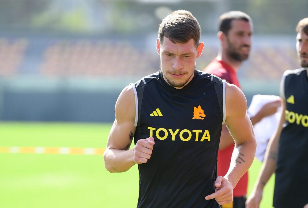 La Roma prosegue la preparazione a Trigoria: Matic e Dybala a parte – FOTO GALLERY - immagine 54