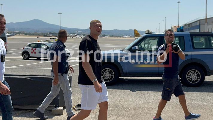 Dovbyk-day: sbarco e firma, De Rossi ha il nuovo bomber. Ora Ghisolfi pensa a vendere - immagine 1