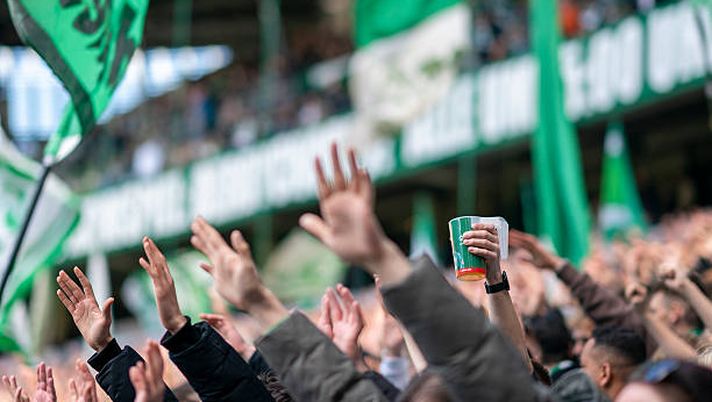 Werder Brema, 2.000 tifosi all’ultimo allenamento prima del derby con l’Amburgo - immagine 1