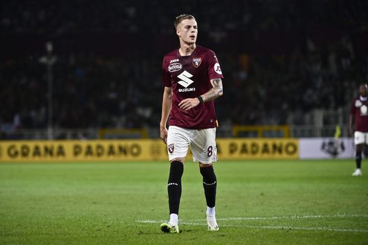 TURIN, ITALY - SEPTEMBER 24: Ivan Ilic of Torino FC reacts during the Serie A TIM match between Torino FC and AS Roma at Stadio Olimpico di Torino on September 24, 2023 in Turin, Italy. (Photo by Stefano Guidi/Getty Images)